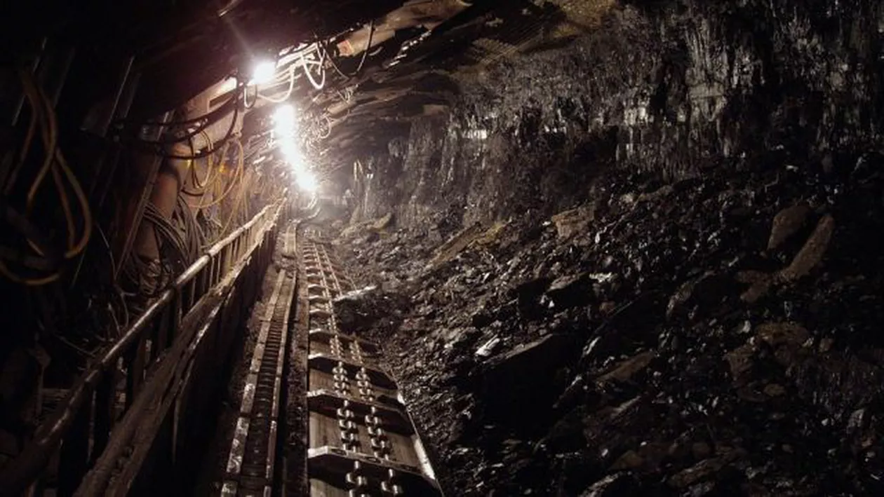 Gorj: O nouă TRAGEDIE în subteran. Un miner a fost ZDROBIT. Decizie RADICALĂ luată de conducerea CE Oltenia