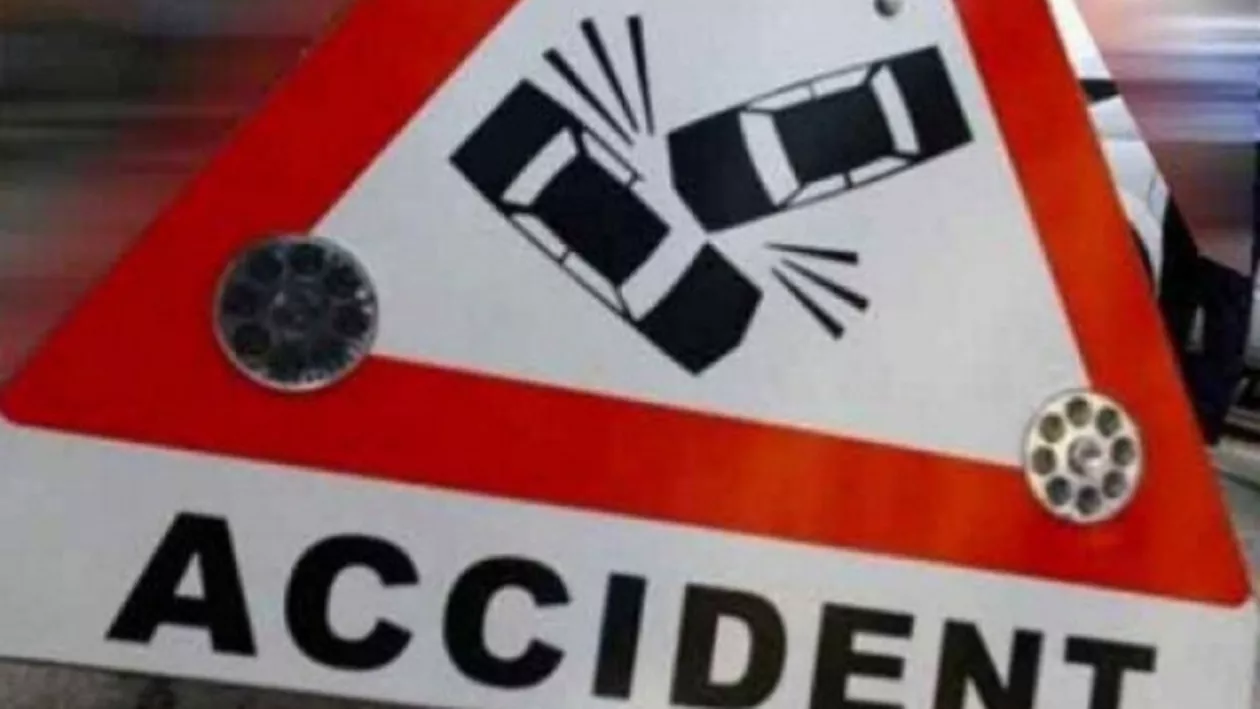 ACCIDENT cumplit în București: Un motociclist a fost izbit în plin de o Ambulanță! BILANȚUL VICTIMELOR