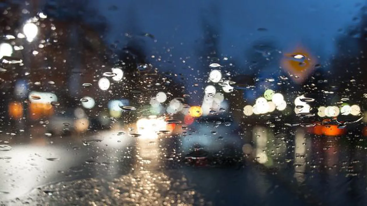 ALERTĂ METEO! Fenomenele EXTREME vor dura până sâmbătă. Vezi HARTA cu zonele unde va lovi URGIA (FOTO, VIDEO)