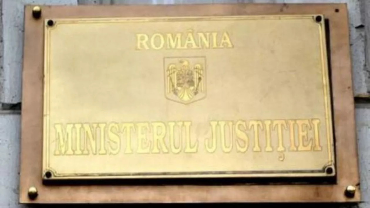 Descoperire ȘOCANTĂ în fața Ministerului Justiției: Toată lumea a fost ULUITĂ (FOTO, VIDEO)