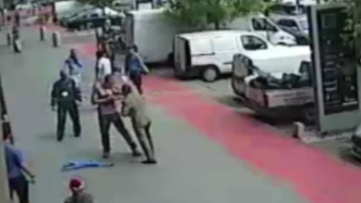 ALERTĂ! Bărbat ÎNJUNGHIAT în centrul Ploieștiului