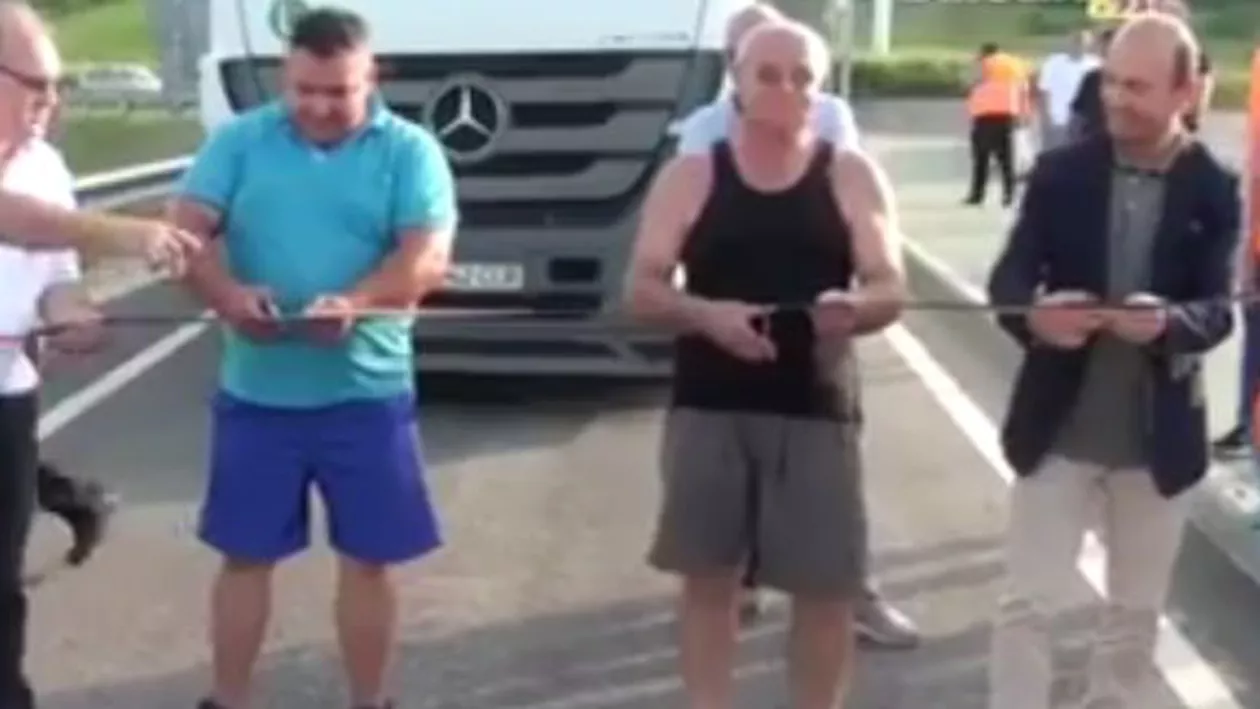 Autostrada Aiud-Turda,  inaugurată ”cum se cuvine”: DE CĂTRE ȘOFERI! 'Politicienii au avut frică să vină în Ardeal!' (VIDEO)
