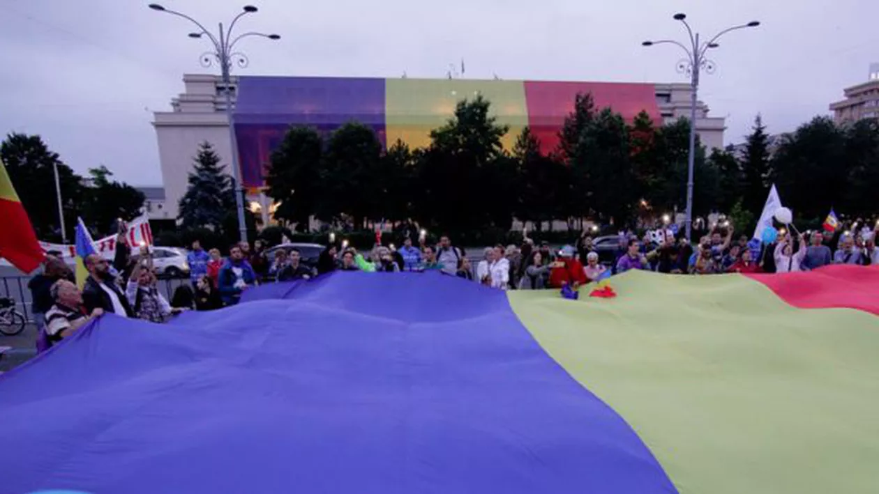 Reacția autorităților cu privire la zvonurile cu autocare și trenuri BLOCATE în trafic, pentru a NU ajunge la protestul din Piața Victoriei
