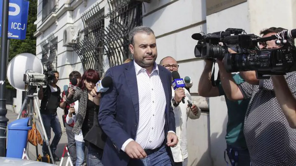 Darius Vâlcov, despre Realitatea TV: FURĂ de la stat 7 dolari pe minut! Sumele se adaugă la DATORIA IMENSĂ pe care o are deja