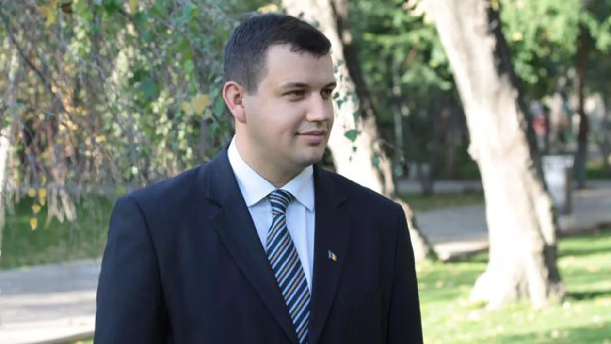 Eugen Tomac: Provocatorii din Piaţa Victoriei au fost TRIMIŞI de PSD. 'NEVINOVATA' Jandarmerie a fost pregătită să lovească cu CRUZIME