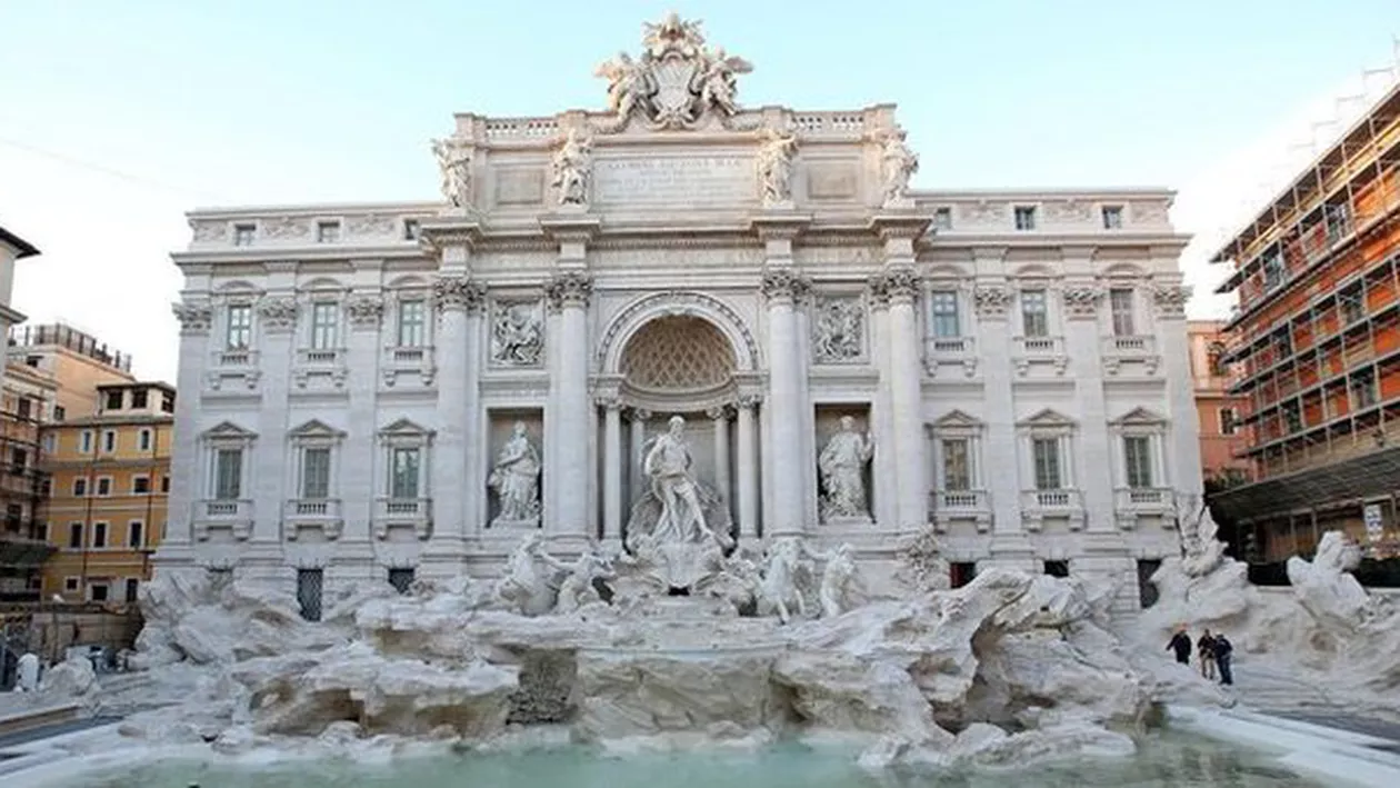 Un român și-a gravat numele pe un MONUMENT ISTORIC. HALUCINANT cum a reacționat când a fost ARESTAT