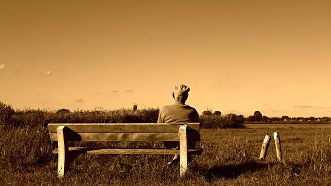 Schimbare BOMBĂ a vârstei de PENSIONARE: Dacă introduci AICI data nașterii afli când ieși la pensie la termen sau anticipat