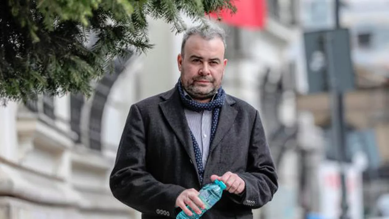 Darius Vâlcov s-a DETONAT prin afirmaţiile despre încercarea de racolare de către KGB. Legea îl obliga să informeze premierul şi serviciile secrete