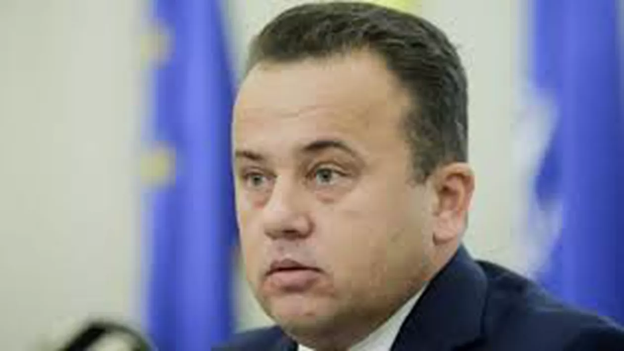 Liviu Pop, atacat cu mesaje vulgare pe pagina de Facebook, după ce fostul ministru a omis să facă o setare la contul său