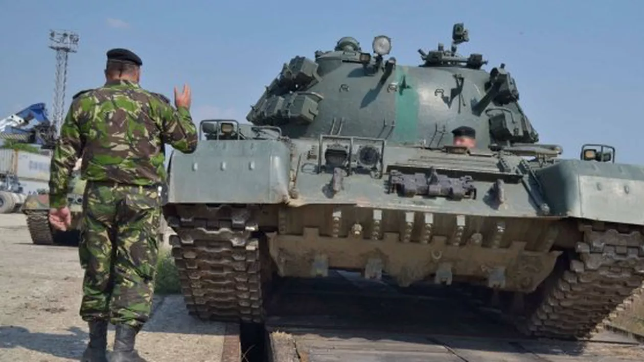 Caz INEDIT în Armată! Militar DAT AFARĂ pentru că este PREA GRAS
