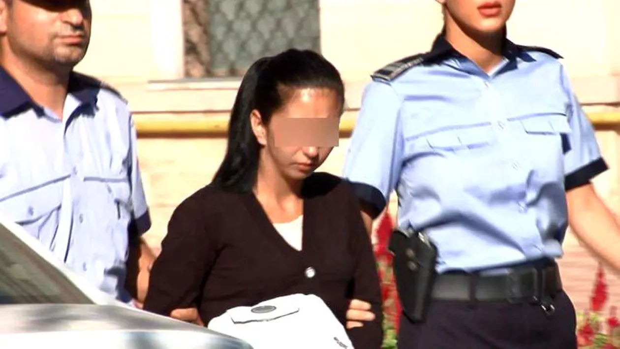 Mama care și-a ABANDONAT fetițele într-un FOCAR DE INFECȚIE, lăsată în libertate (VIDEO)