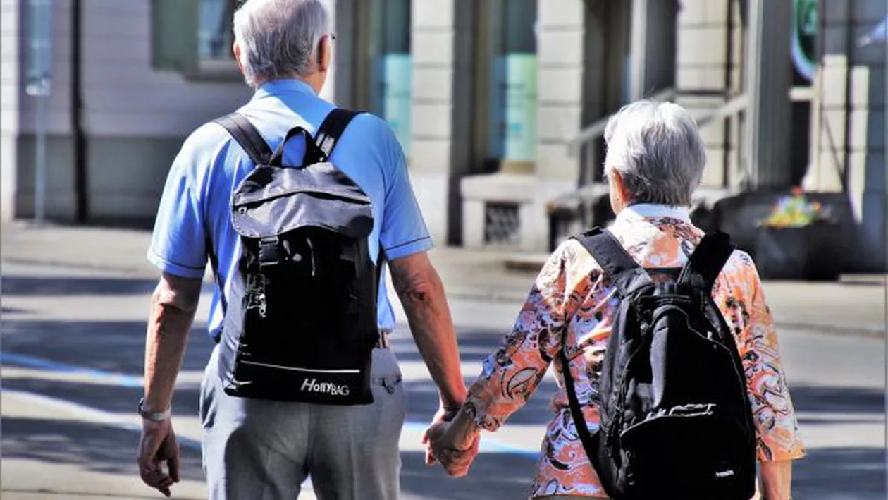 Vârsta de PENSIONARE, schimbată OFICIAL: Verifică rapid AICI când poți ieși acum la pensie la termen sau anticipat