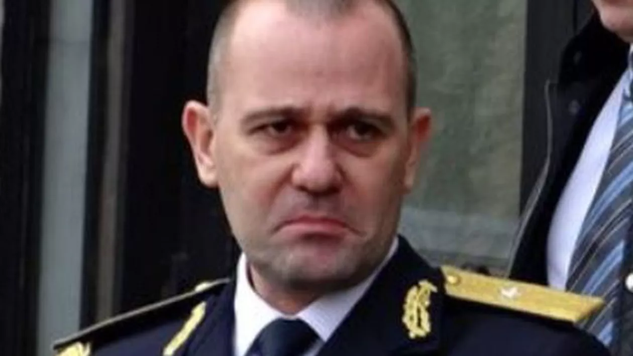 Generalul SRI Dumitru Dumbravă, cel care a inventat expresia câmpul tactic din justiţie, trecut în rezervă