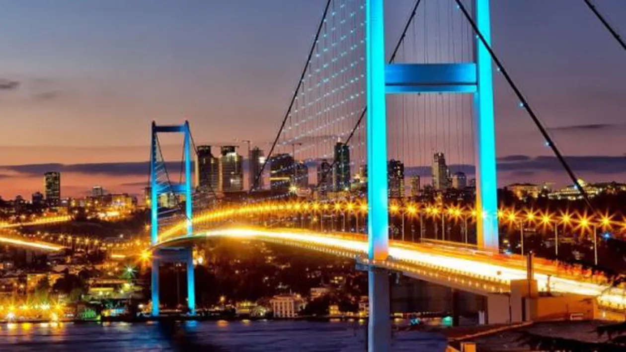 Turcia a impus noi reguli de navigație prin strâmtorile Bosfor şi Dardanele