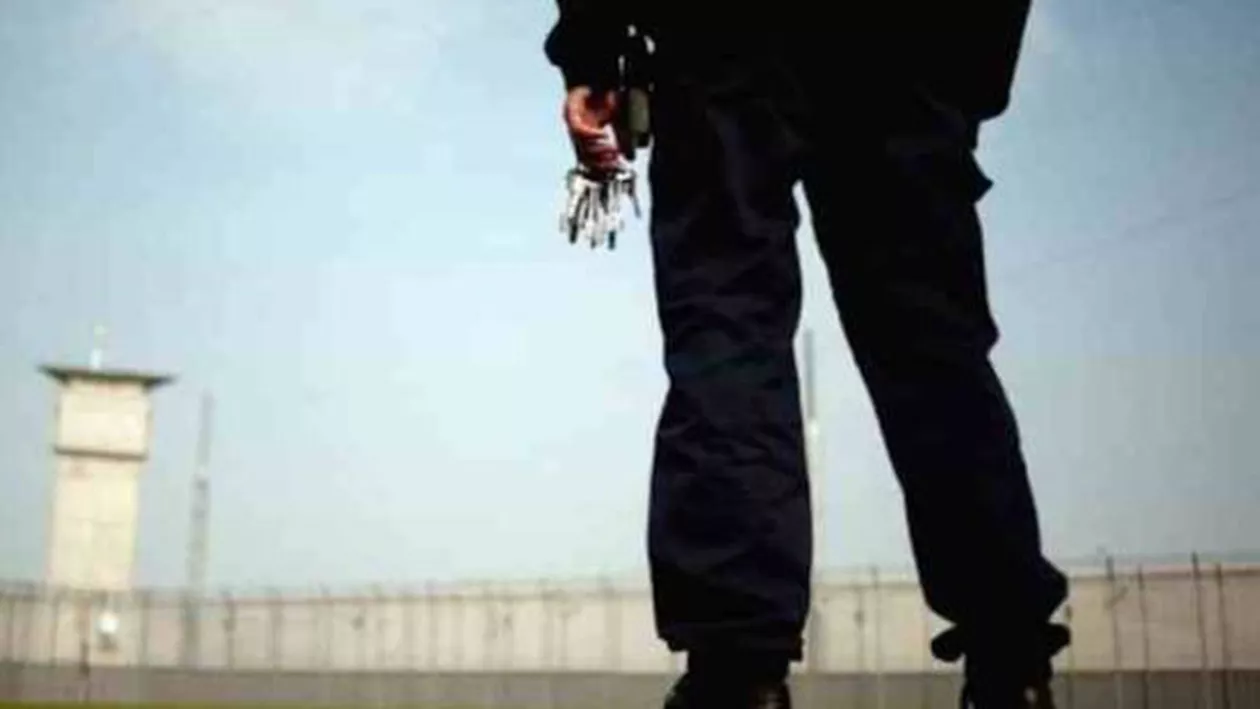 Sindicaliștii din penitenciare încep protestele. Oamenii cer demiterea lui Tudorel Toader, pe care îl acuză de incompetență