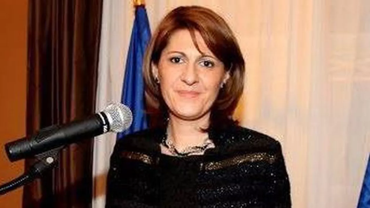 Angajată a Ambasadei României în Spania, acuzată că a bruscat un protestatar. Reacția ambasadoarei (VIDEO)