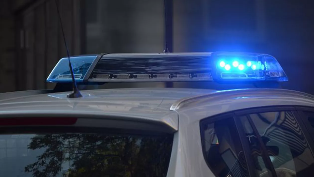 PANICĂ la Londra: Gările au fost închise, după ce o maşină suspectă a fost găsită în parcarea unui centru comercial