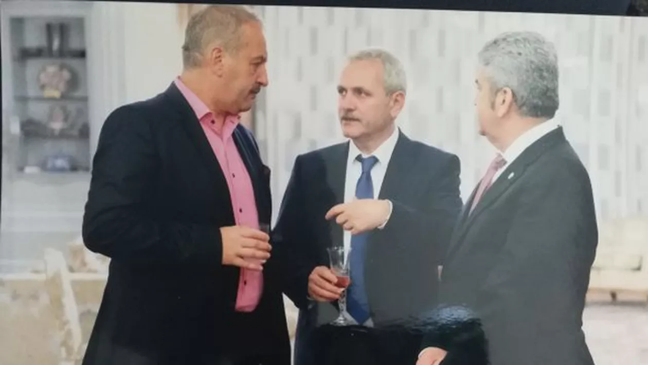 Victor Ponta a făcut publică o nouă fotografie cu Liviu Dragnea: Când a vorbit de lupta cu statul paralel mi-am amintit cât de tare s-a luptat să vină el la ziua lui Maior (FOTO, VIDEO)