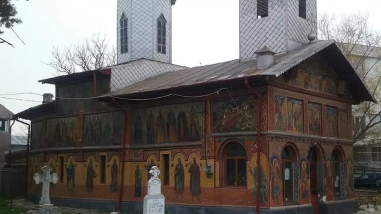 Tocmai s-a SPÂNZURAT în curtea bisericii! ȘOC în România! Este vorba chiar despre ... (FOTO)