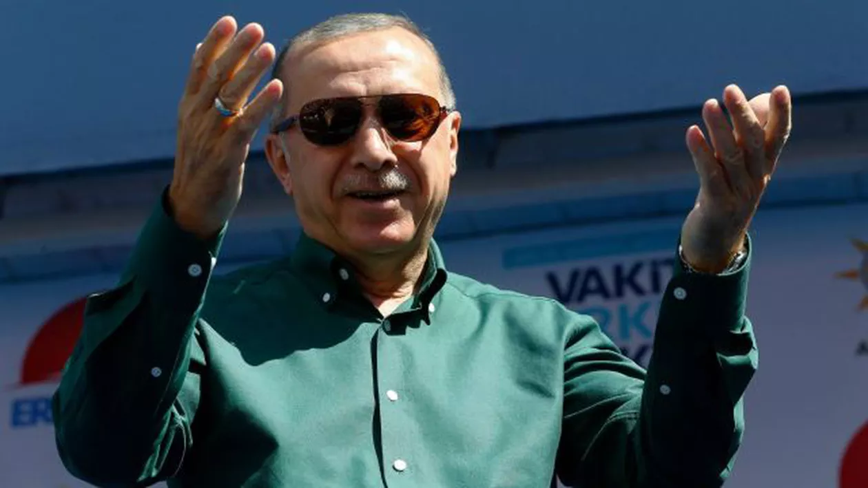 Erdogan a primit de la emirul din Qatar un CADOU de 367 milioane de dolari!