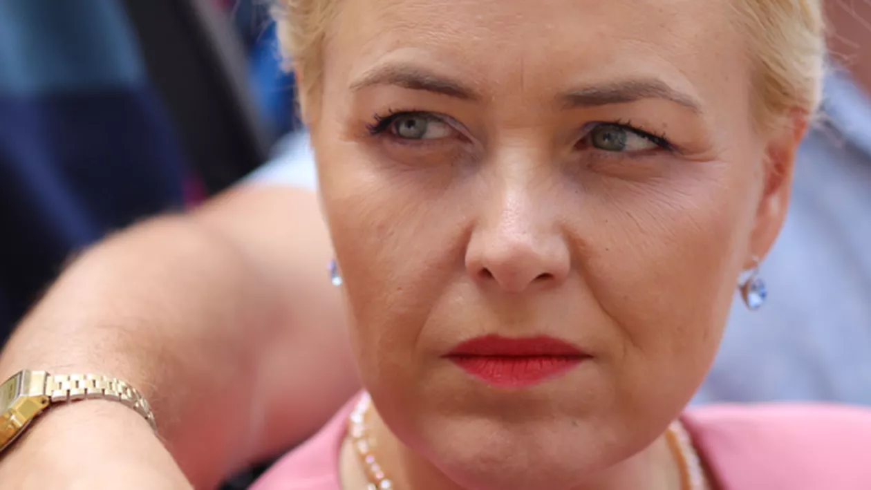 Sindicatul polițiștilor: Să meargă și Carmen Dan în deplasări cu o mașină veche, ruginită, cu 250.000 de km la bord