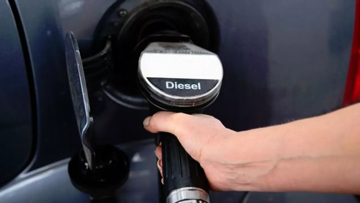 Mașinile diesel, interzise OFICIAL: Românii își vând rapid autoturismele în pierdere! Cât mai ai voie să circuli în orașe