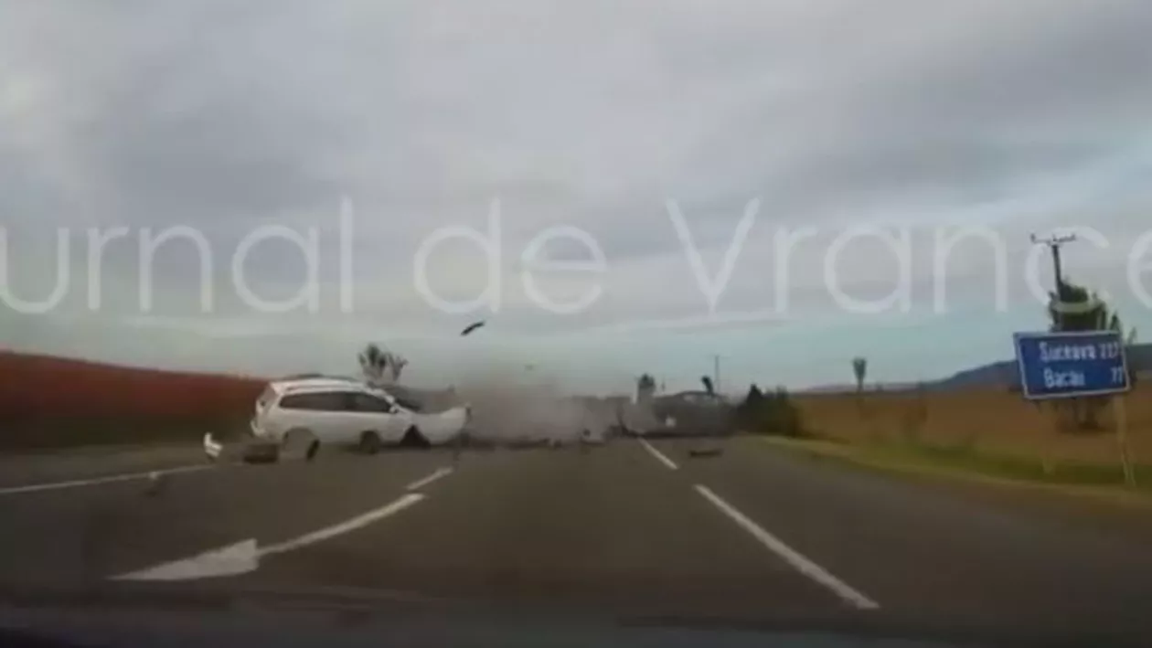 ACCIDENTUL care a șocat România, filmat de la bordul unei mașini! BILANȚ de ultim moment (VIDEO)