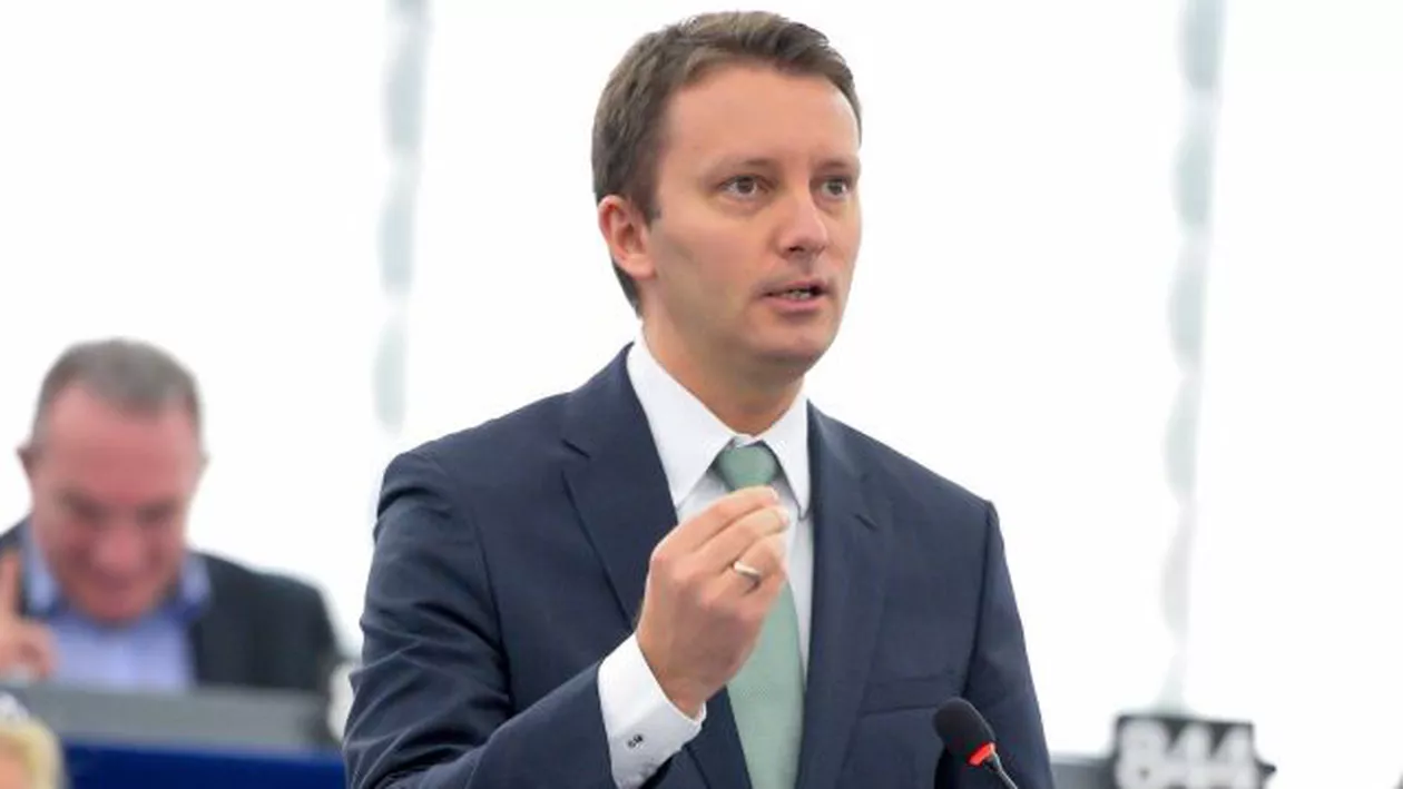 Siegfried Mureşan, replică pentru Tăriceanu după atacul la Manfred Weber: Combaterea corupției și independența justiției nu sunt negociabile