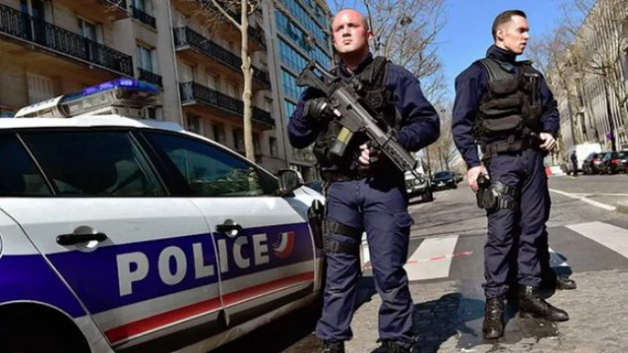 Un nou ATAC SÂNGEROS în Franţa: Şeful poliţiei din oraşul Rodez a fost ÎNJUNGHIAT MORTAL!