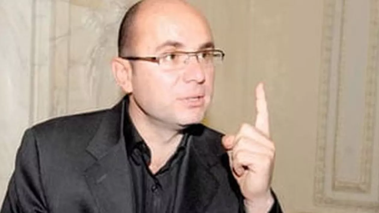 Pe punctul de a pierde televiziunea, după modificarea Legii Insolvenței, Cozmin Gușă vrea să transforme Realitatea TV în partid / Datoriile uriașe acumulate de Realitatea Media