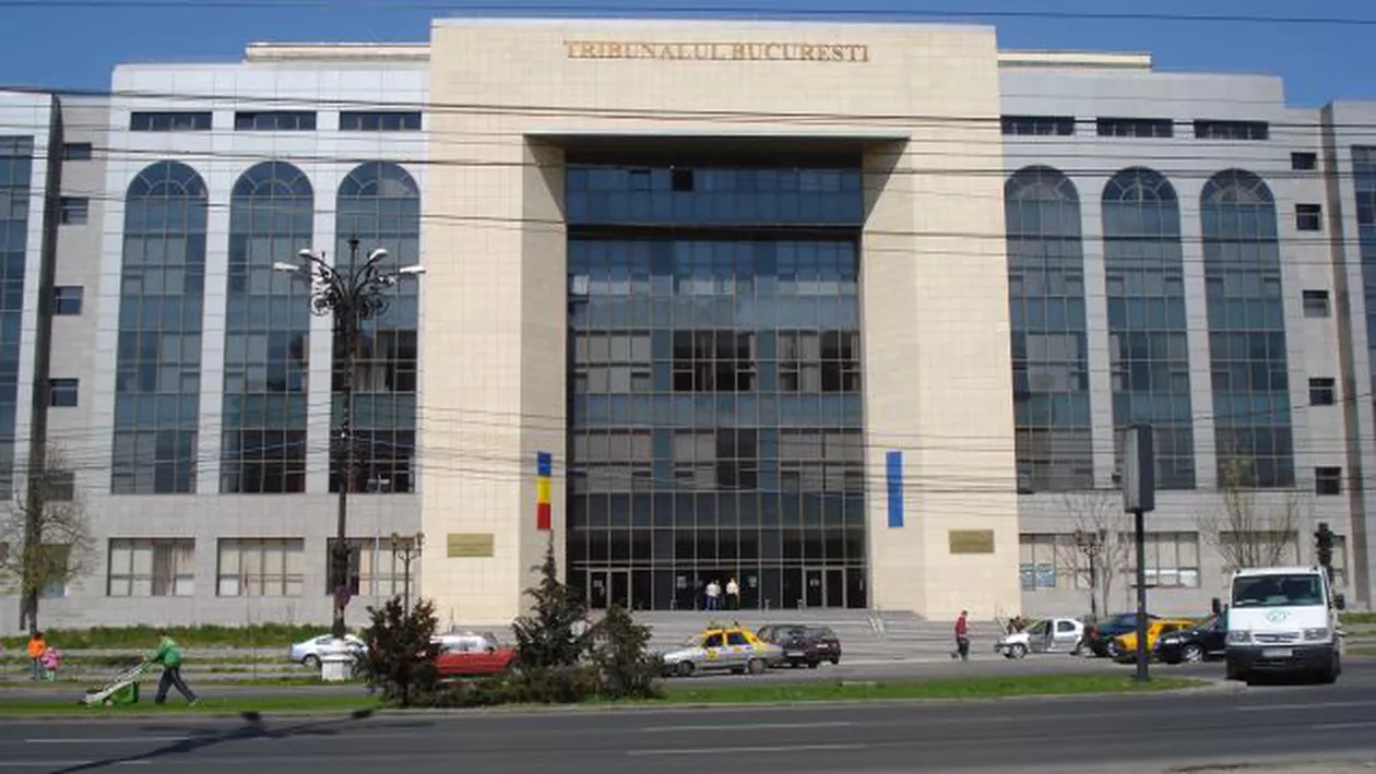 Un bărbat a murit, la Tribunalul București, după ce a căzut în gol de la etajul 4