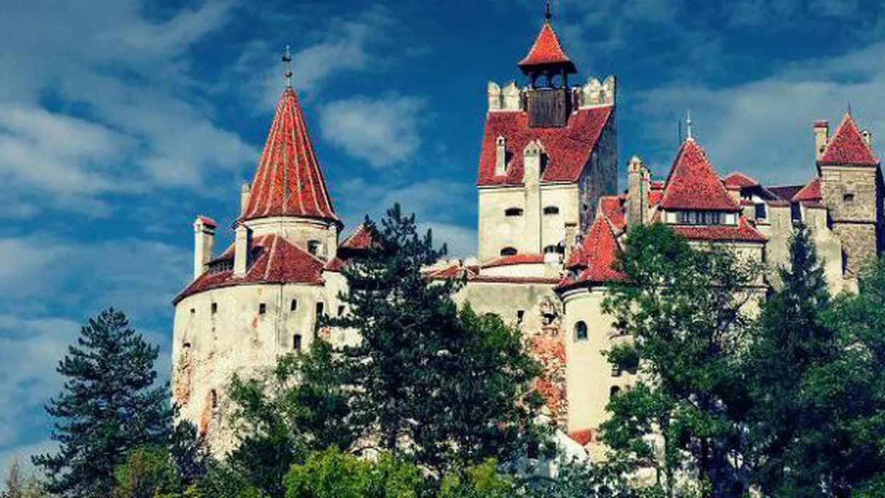 National Geographic despre Castelul Bran: Singurele lucruri înfricoşătoare sunt suvenirurile kitsch cu Vlad