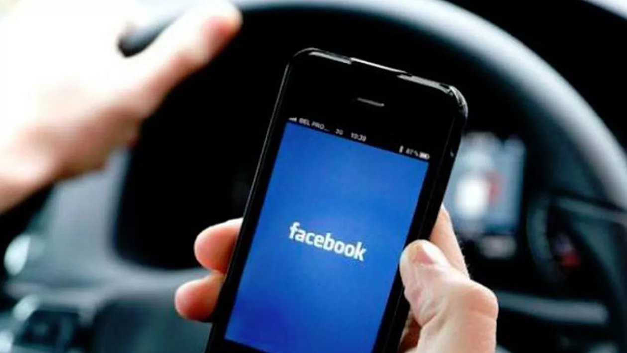 Facebook, un pericol mortal la volan: Un bărbat şi o fetiţă de 4 ani au murit pentru că şoferul era mai atent la telefon decât la drum (VIDEO)