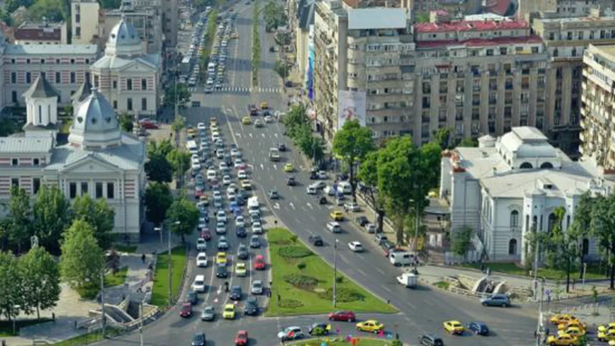 Primăria Capitalei, proiect revoluționar: Combustibil decontat pentru părinții care își duc cu mașina copiii la școală