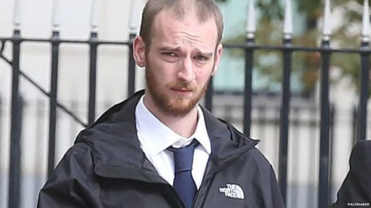 Un tânăr nu a spus nimănui că vecina lui e moartă. Din banii ei și-a luat pizza vreme de doi ani