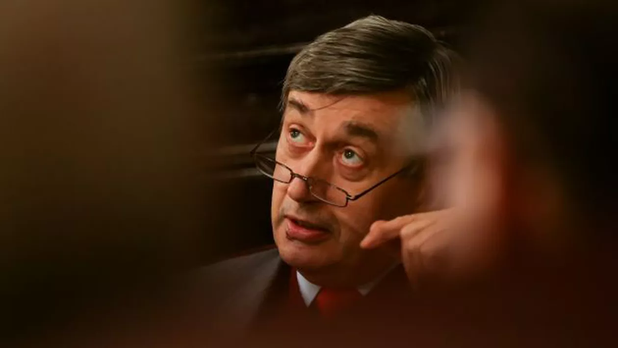 Ambasadorul rus la București evocă posibilitatea unei “CATASTROFE NUCLEARE”: “Rasa umană, dacă va supraviețui, va trebui să se ascundă în peșteri…” / Va finanța Rusia fotbalului și mass-media din România?