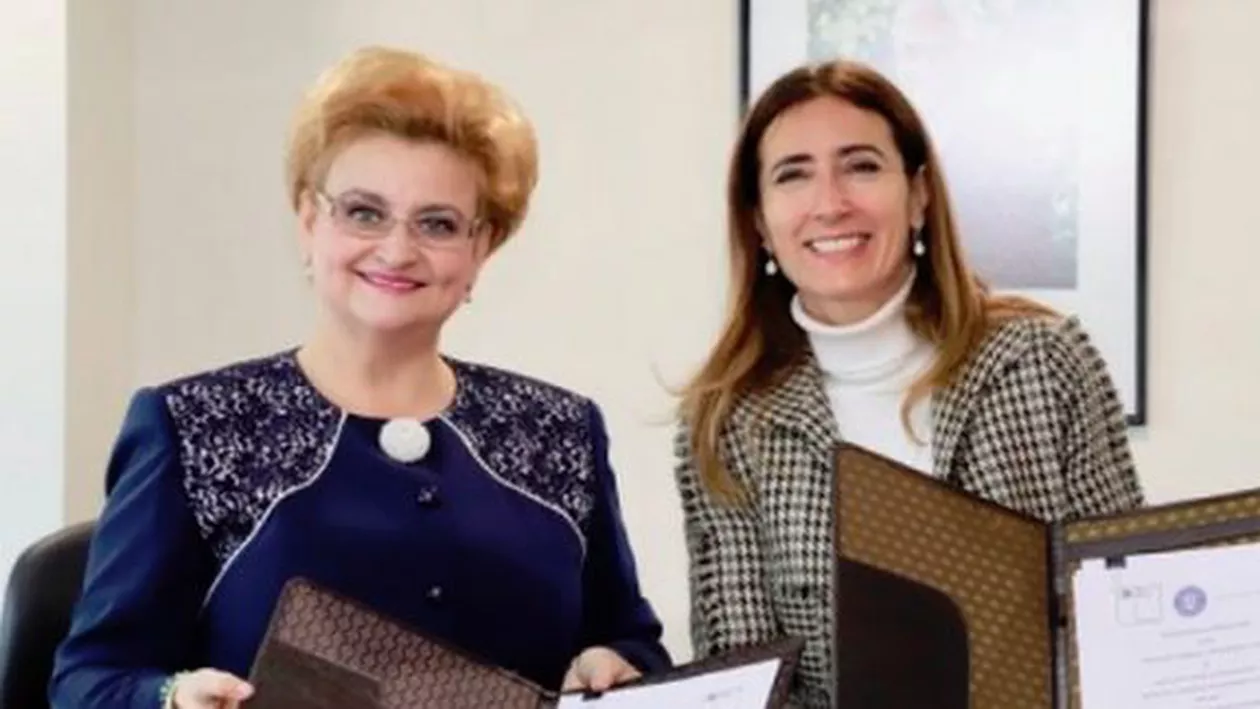 Grațiela Gavrilescu s-a plimbat în Insula Paștelui, pe bani publici, ca să îi ajute pe indigenii rapanui `să crească nivelul de ambiție`, în timp ce România era găsită vinovată de Curtea de Justiție a UE pentru gropile de gunoi ilegale (VIDEO)