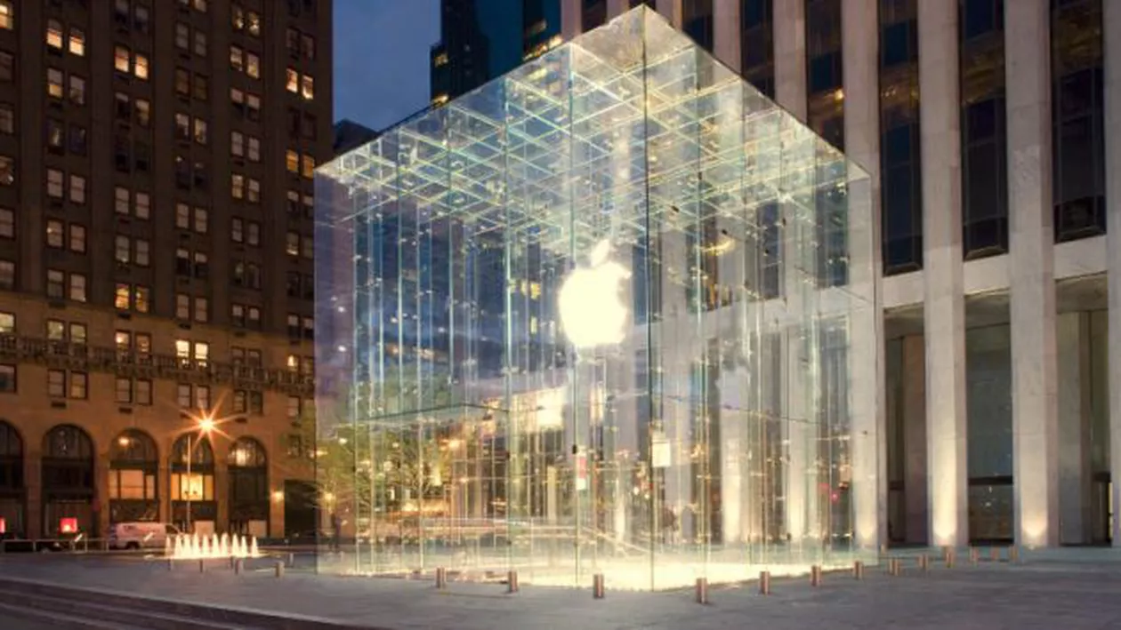 Șeful Apple a recunoscut că e GAY: Este cel mai frumos cadou pe care mi l-a făcut Dumnezeu. Care e motivația din spatele dezvăluirii