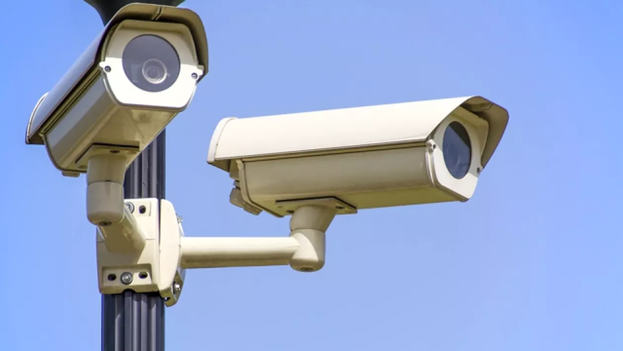 Ca în MATRIX! Chinezii au început să fie SUPRAVEGHEAŢI printr-o tehnologie care îi recunoaşte după felul în care merg