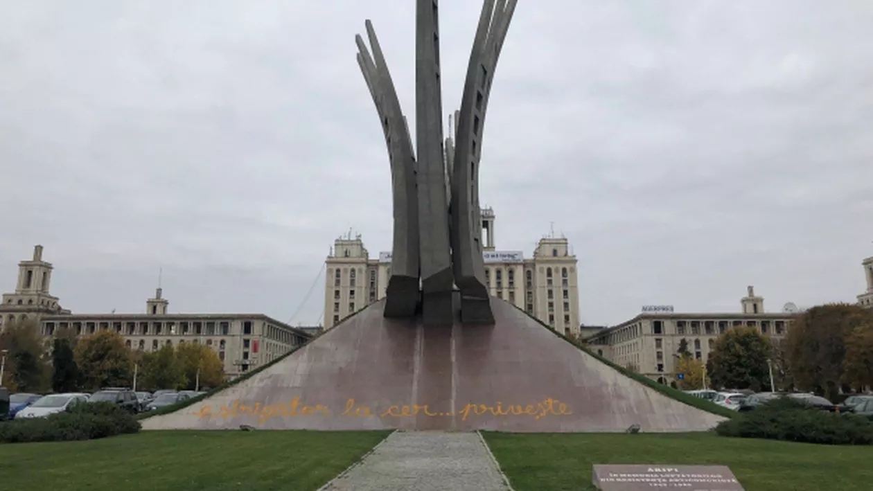 Monumentul ''Aripi de la Piaţa Presei, VANDALIZAT! Consilierul prezidenţial Andrei Muraru: Încetați sa ne mai BATJOCORIŢI EROII! (FOTO)