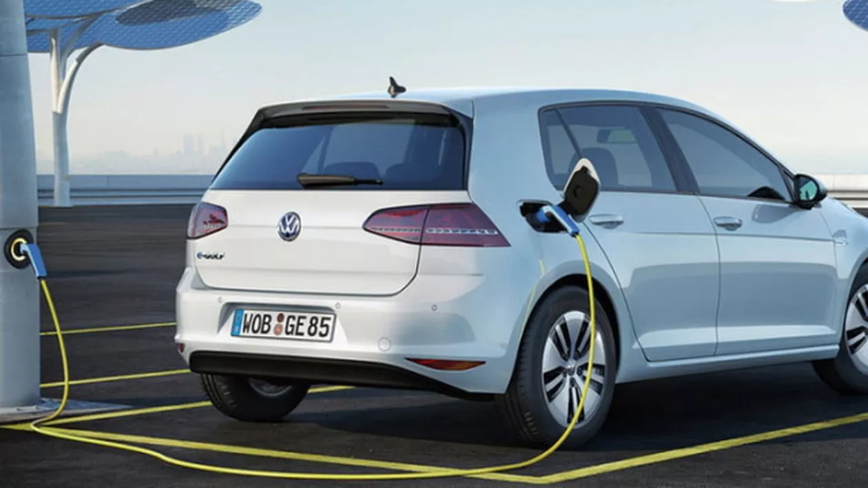 LOVITURĂ CRUNTĂ pentru Tesla! Planul SECRET al Volkswagen pentru a scăpa de concurenţă pe piaţa maşinilor electrice. Cât vor costa noile modele