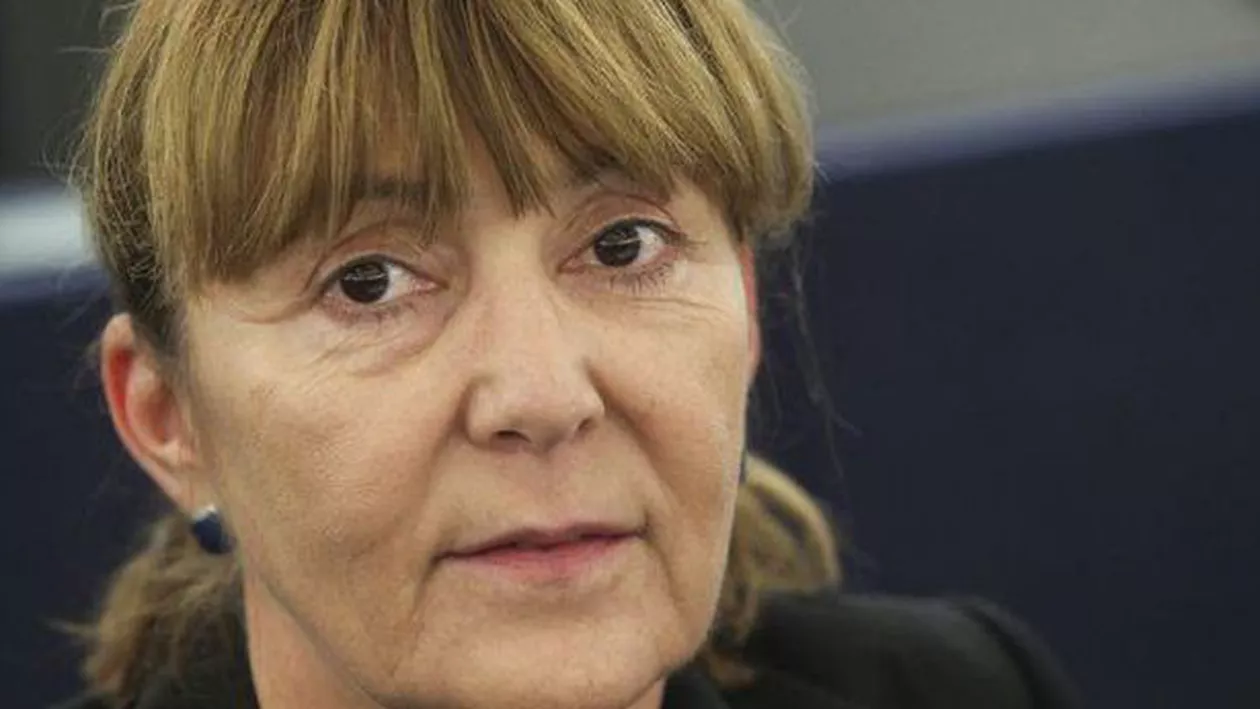 Monica Macovei a demisionat din partidul M10, pe care l-a fondat în 2015