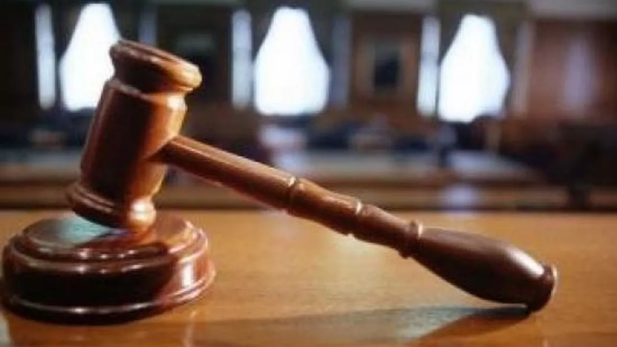 Caz cutremurător în Marea Britanie. Un poliţist este acuzat că a violat o fată de 13 ani: Părea că îi place