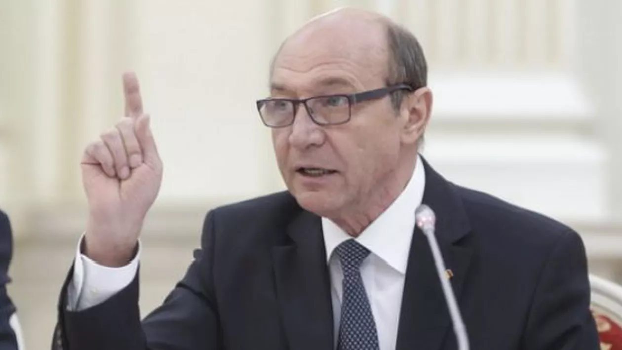 Traian Băsescu: Fondul Suveran de Investiții, acţiunea ticăloasă de jefuire a ţării prin lege de către PSD