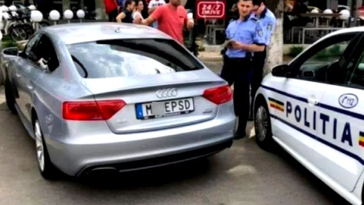 Șoferul cu PLĂCUȚELE anti-PSD lovește din nou! (FOTO)