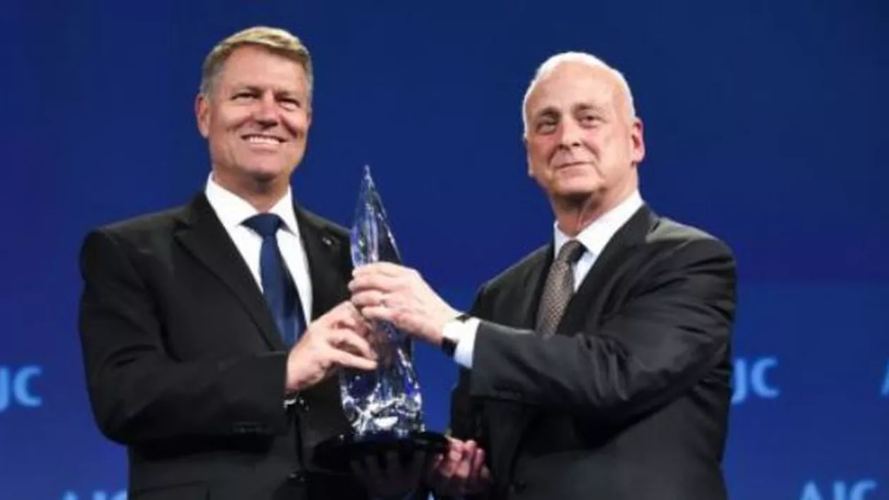 Comitetul Evreiesc American, după ce Laufer l-a făcut antisemit pe Iohannis: Nu retragem decoraţia oferită preşedintelui României, pentru care avem un mare respect