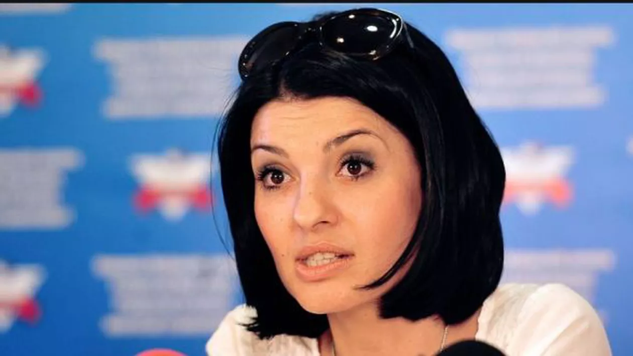 Libertatea: Firma Laviniei Şandru încasează 24.000 de euro de la TVR pentru cele 12 episoade pe care le realizează pentru o emisiune de interviuri