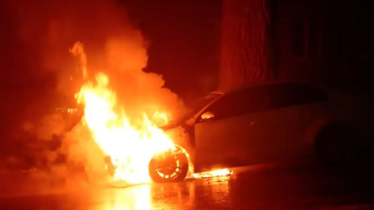 Ucrainenii atacă reprezentanţele diplomatice ale Moscovei (VIDEO)