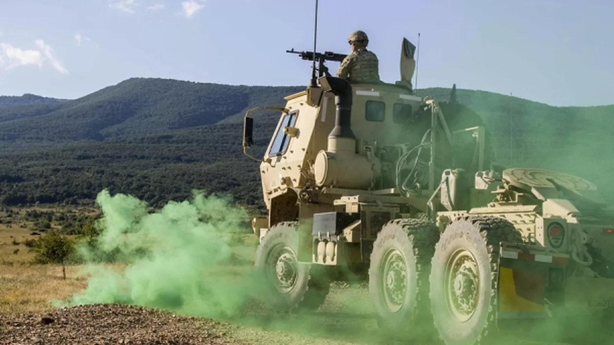 Situaţie UNICĂ într-un stat NATO: O femeie ajunge în funcţia de şef al Armatei (FOTO)