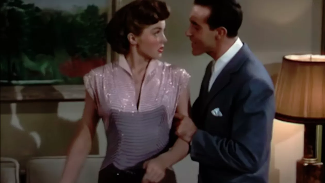 CENZURĂ în SUA! Un celebru cântec de Crăciun, INTERZIS de un post de radio... Motivul este HALUCINANT (VIDEO)